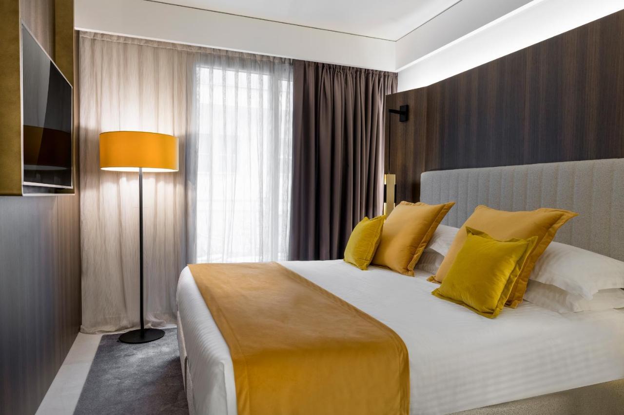 We Me Suite Hotel Riccione Bagian luar foto