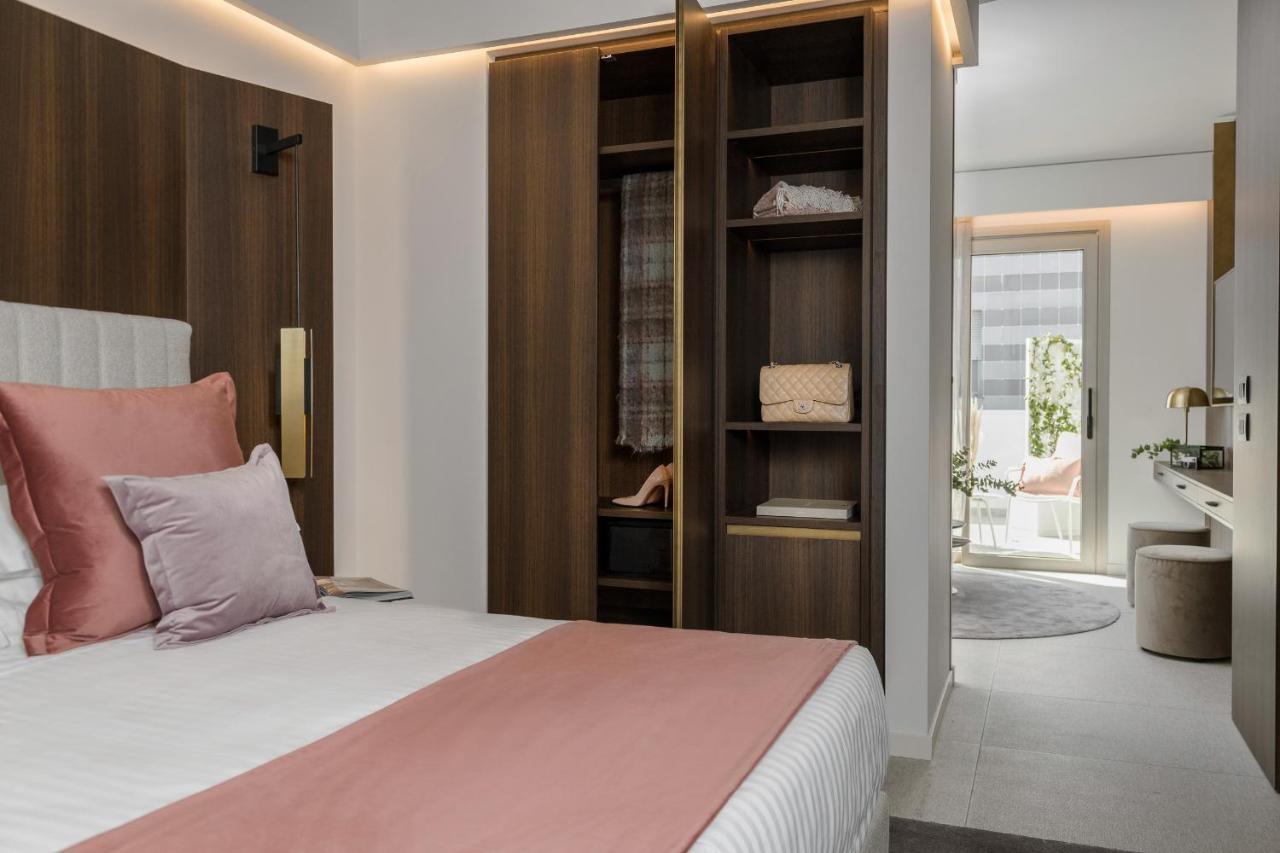 We Me Suite Hotel Riccione Bagian luar foto