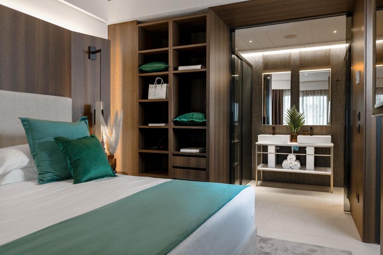 We Me Suite Hotel Riccione Bagian luar foto