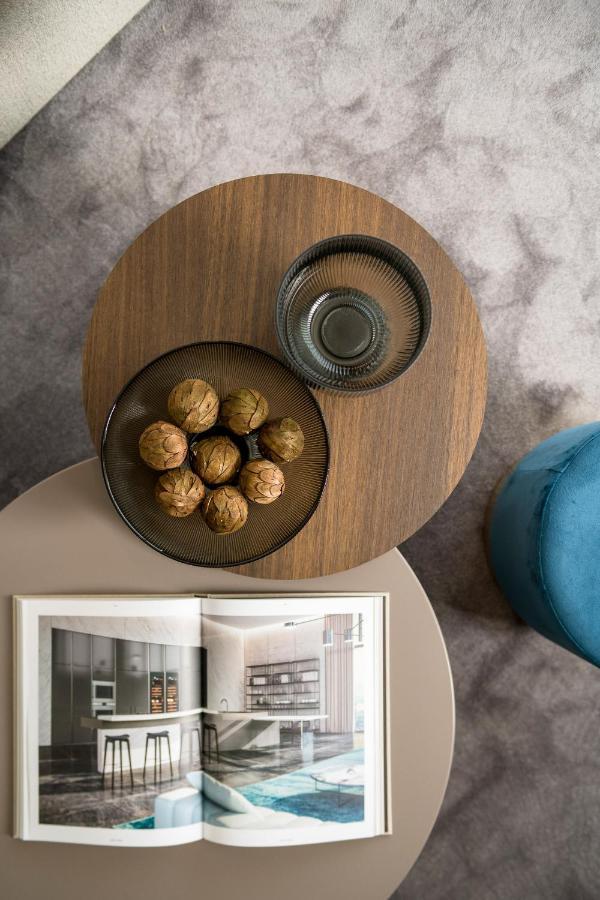 We Me Suite Hotel Riccione Bagian luar foto