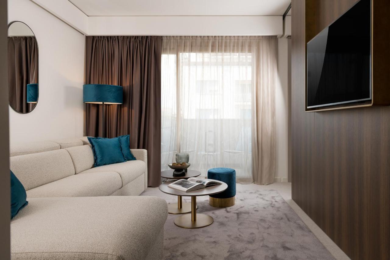 We Me Suite Hotel Riccione Bagian luar foto