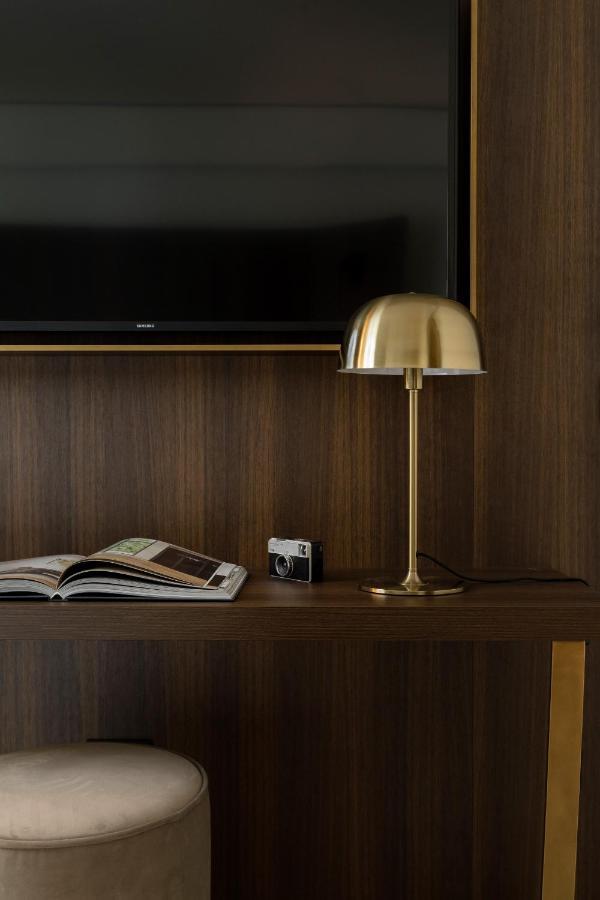We Me Suite Hotel Riccione Bagian luar foto