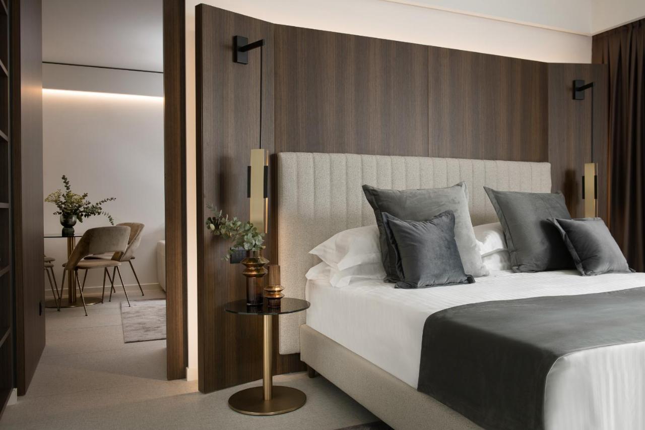We Me Suite Hotel Riccione Bagian luar foto